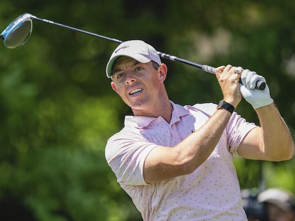 Rory McIlroy tees off on seventh hole