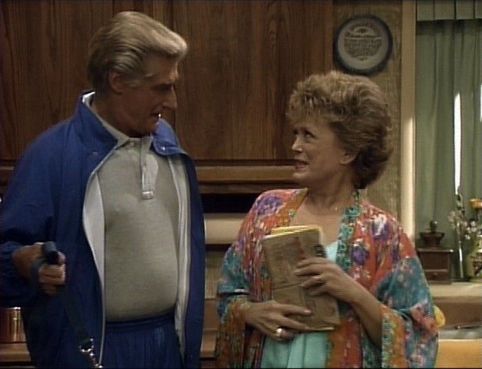 Rue McClanahan and Richard Mulligan in The Golden Girls