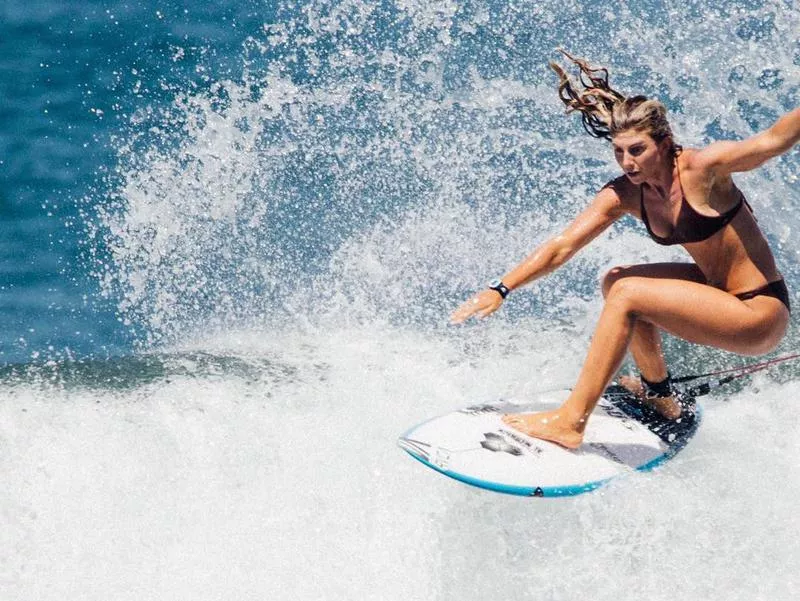Top Female Surfers