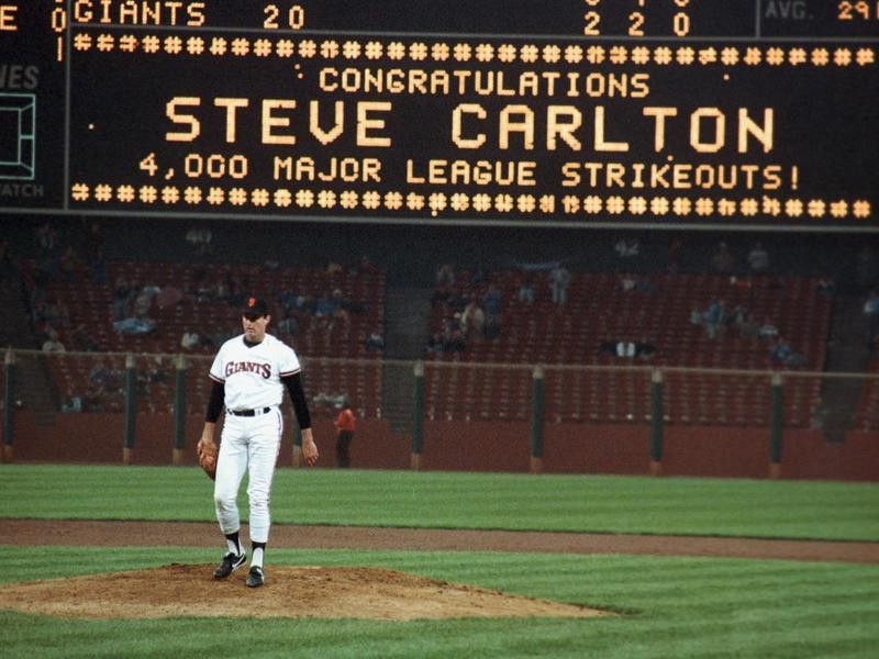 San Francisco Giants pitcher Steve Carlton stands on pitchers mound