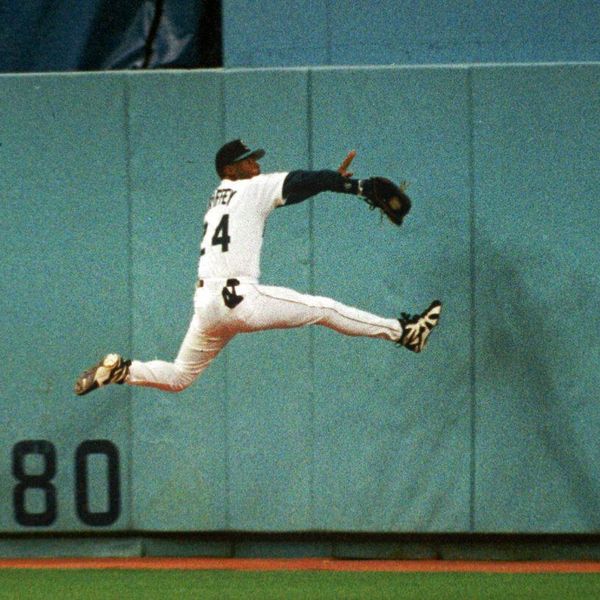 Most Gold Glove Awards in MLB History