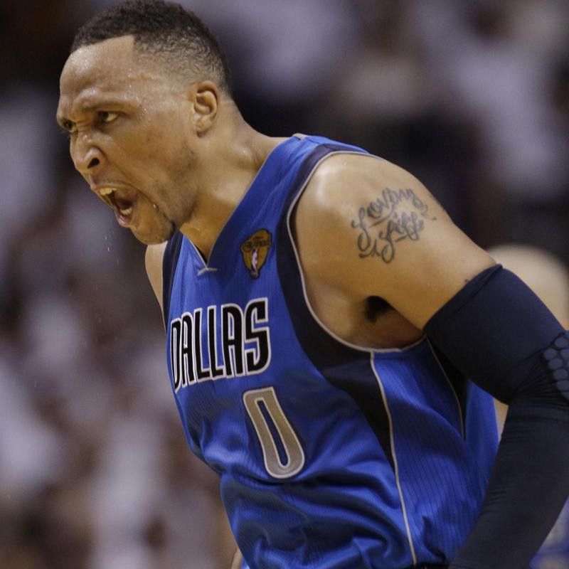 Shawn Marion reacts