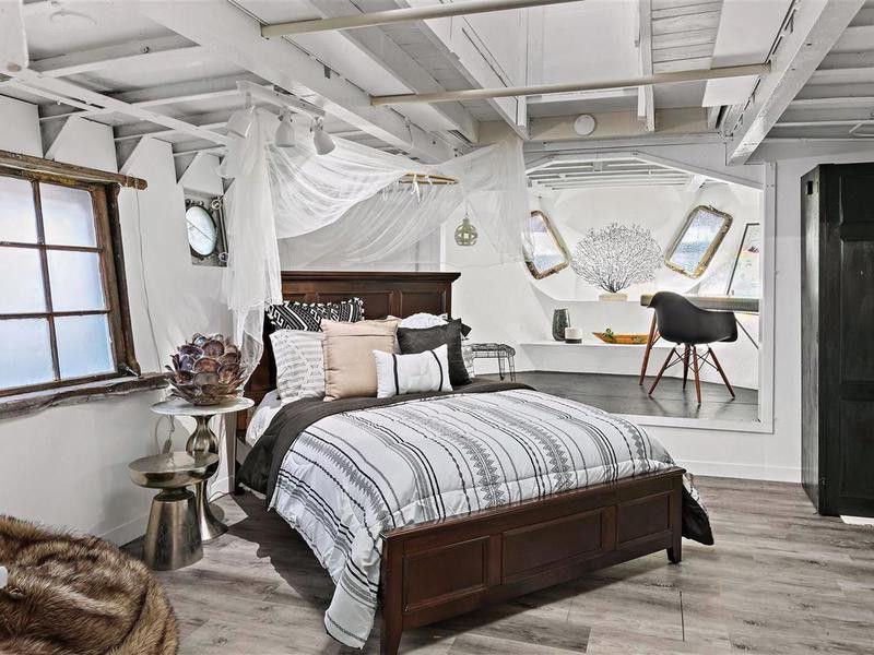 Shel Silverstein's renovated master bedroom