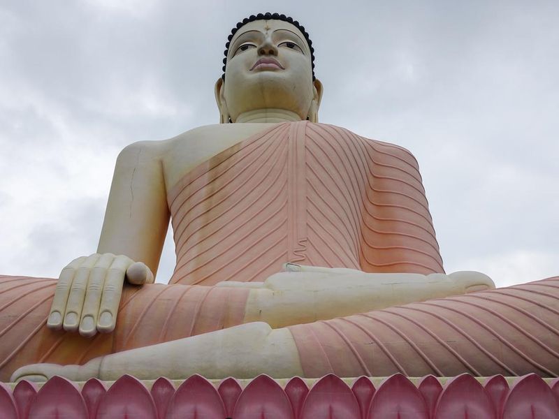 Sitting Buddha statue at the Kande Viharaya Temple in Sri Lanka