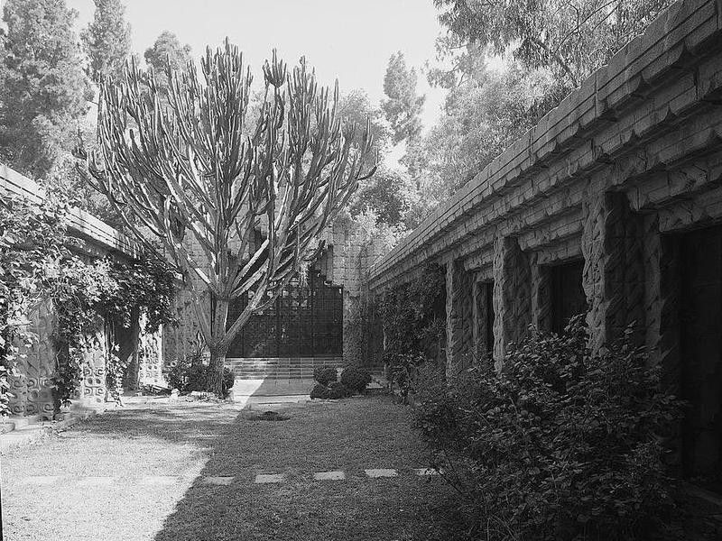 Sowden House in the 1940s
