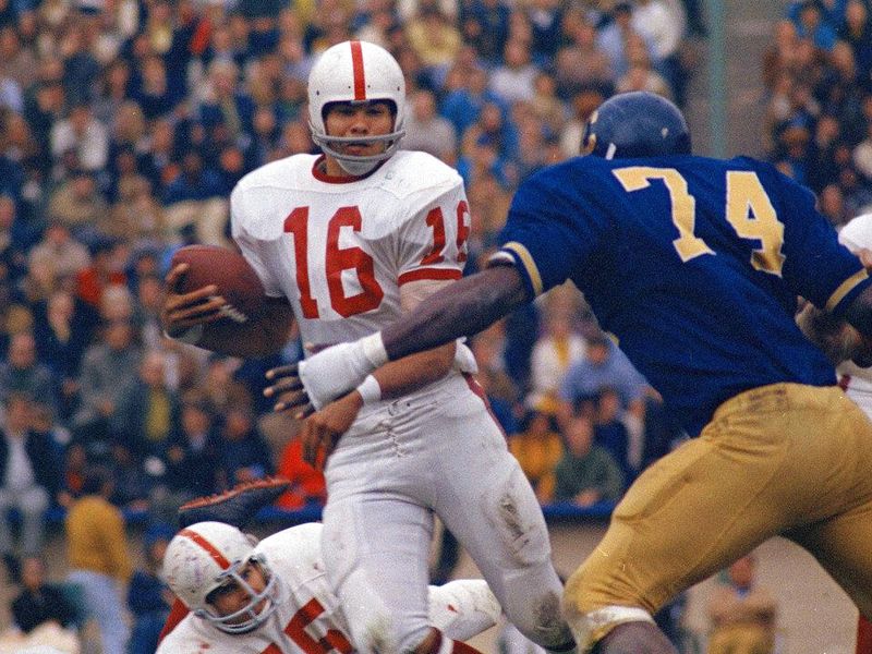 Stanford quarterback Jim Plunkett