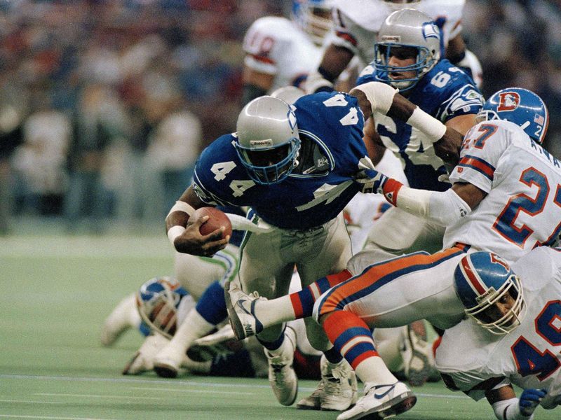 Steve Atwater makes a stop