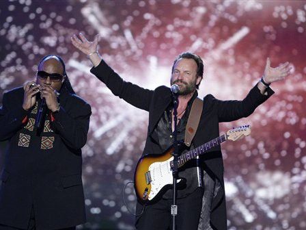 Sting and Stevie Wonder performing in 2009