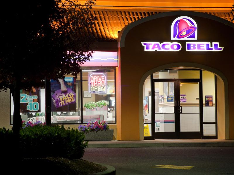 Taco Bell Restaurant at Night