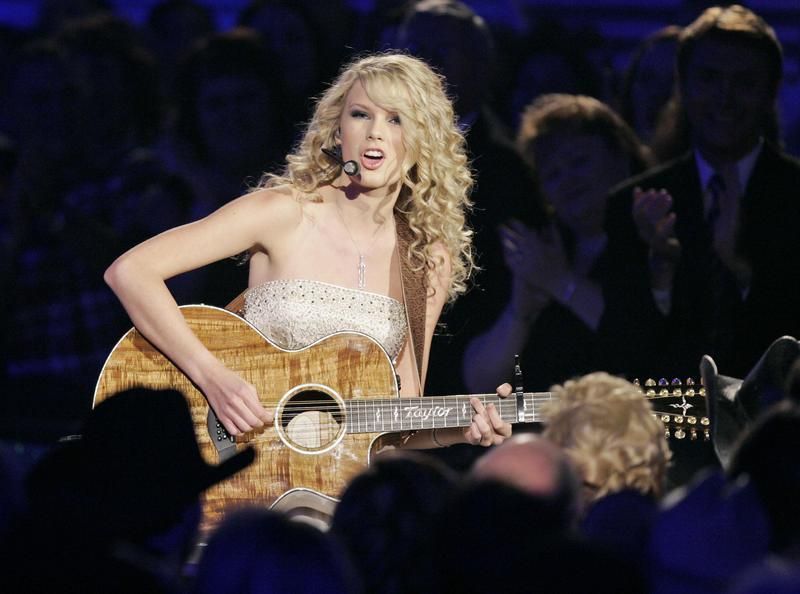 taylor swift country music awards 2007