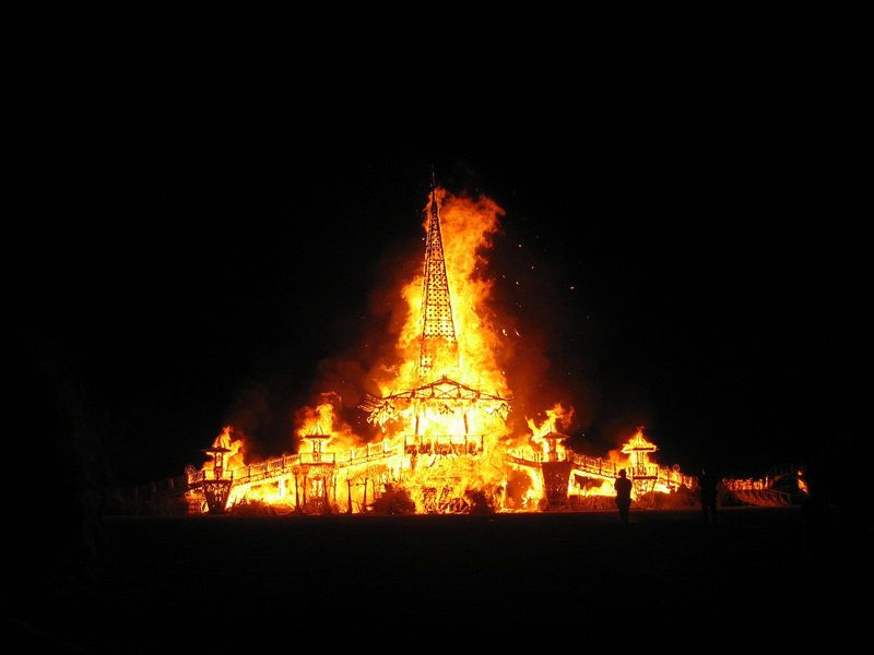 Temple burning in burning man