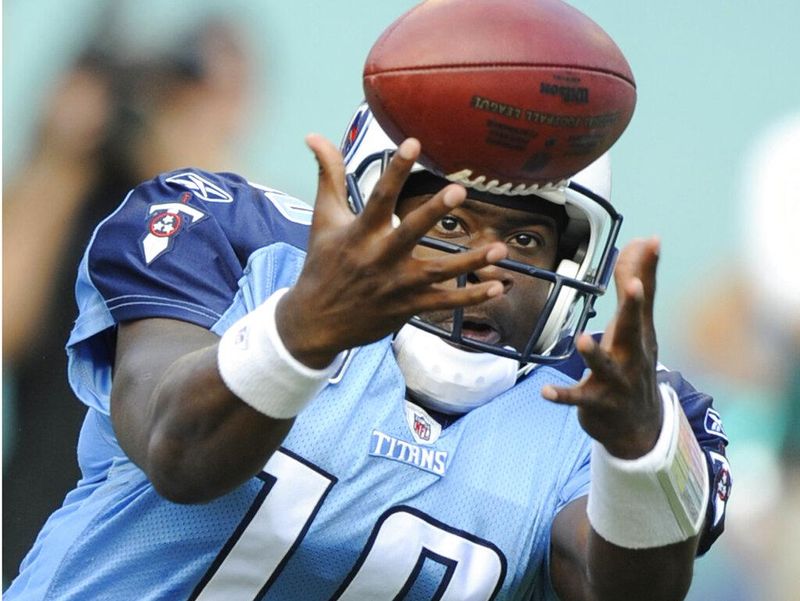 Tennessee Titans quarterback Vince Young