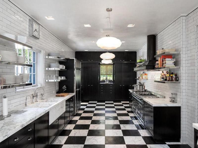 The kitchen where Brad Pitt and Jen Aniston cooked together