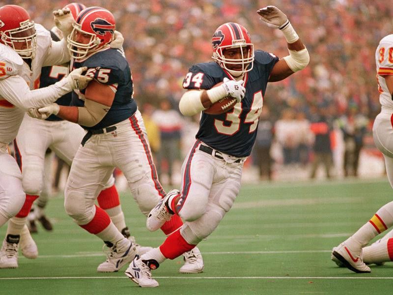 Thurman Thomas in action
