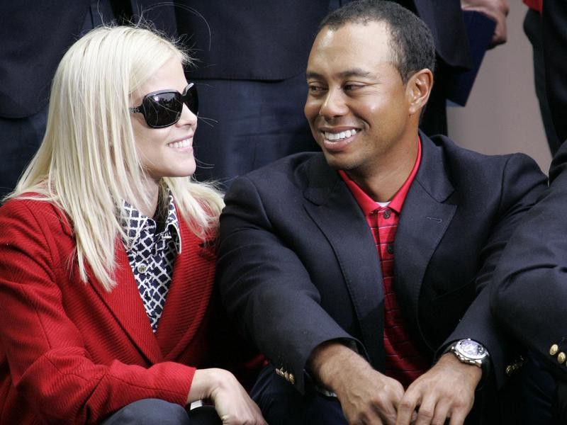 Tiger Woods and Elin Nordegren at the closing ceremonies