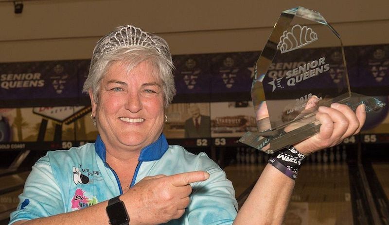Tish Johnson with a Senior Queens trophy