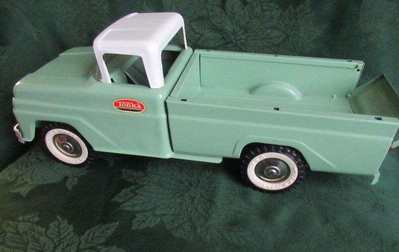 Tonka Toys Light Green Pickup Truck