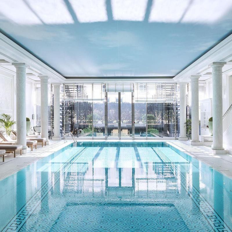 Tranquil Hotel Pool in Paris