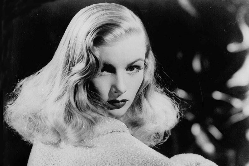 Veronica Lake's blonde hairstyle
