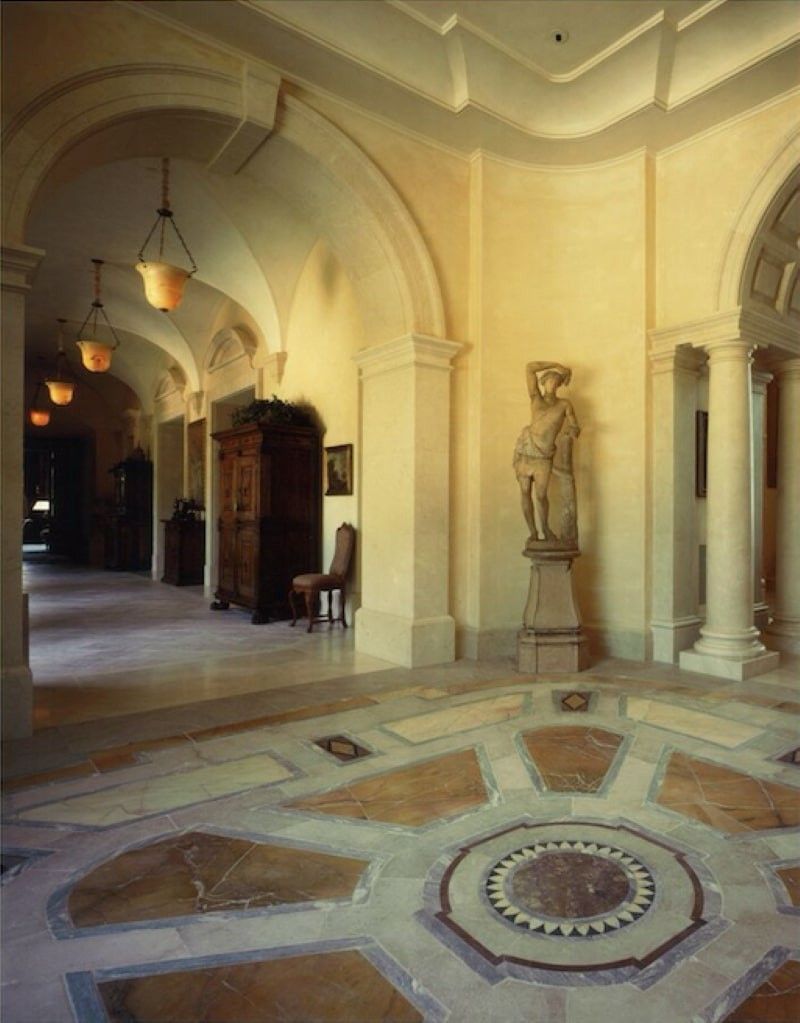 Villa Firenze hallway