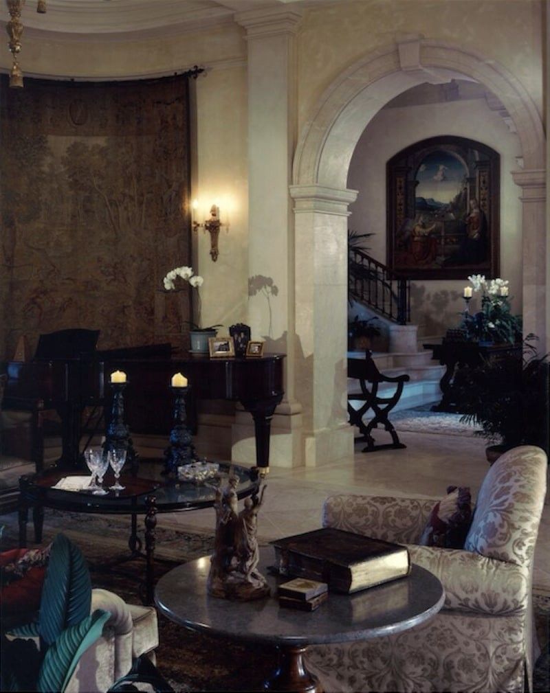 Villa Firenze interior room with piano