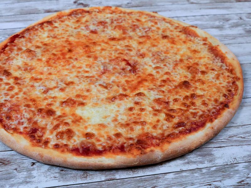 Villa Italian Kitchen cheese pizza