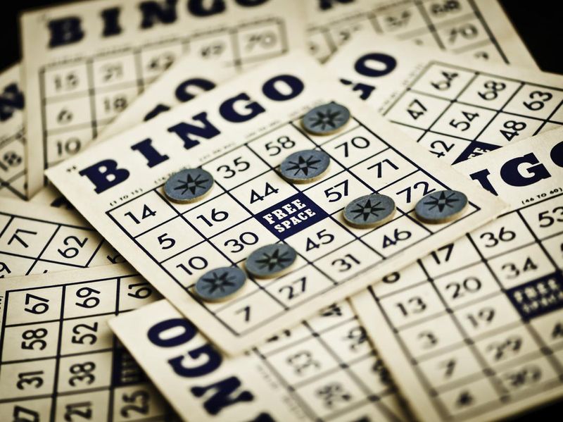 Vintage bingo cards and markers