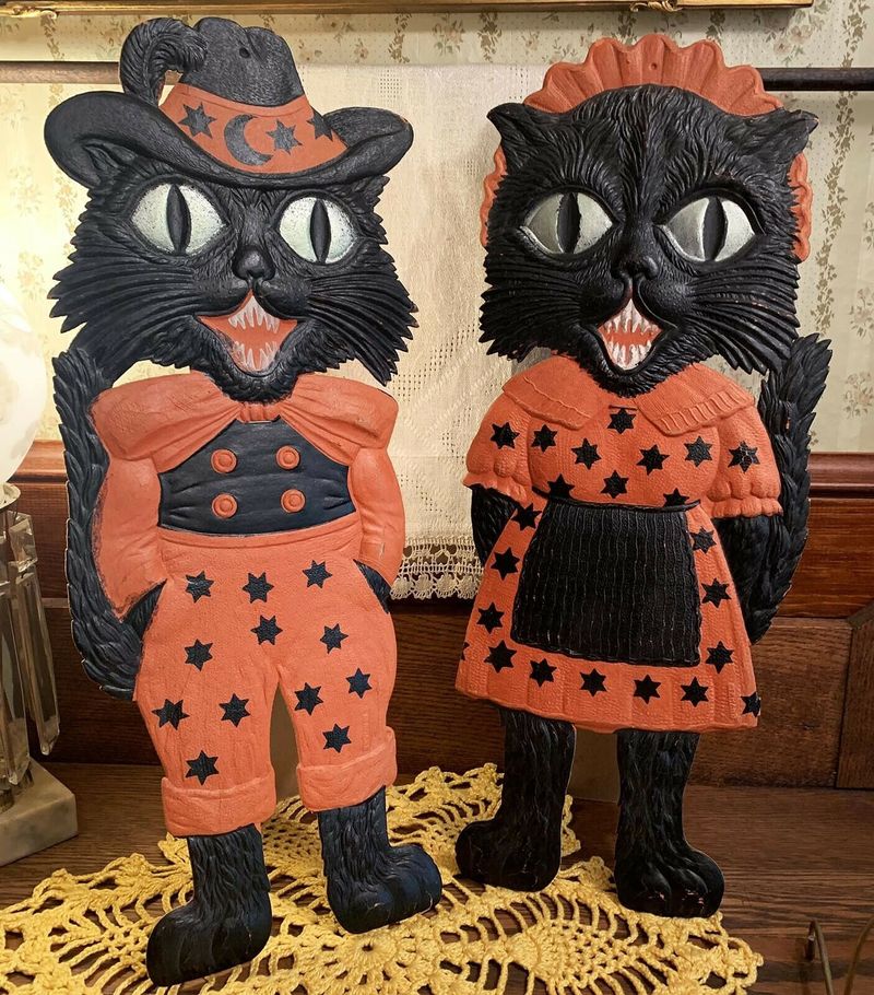 Vintage Halloween Black Cat Couple