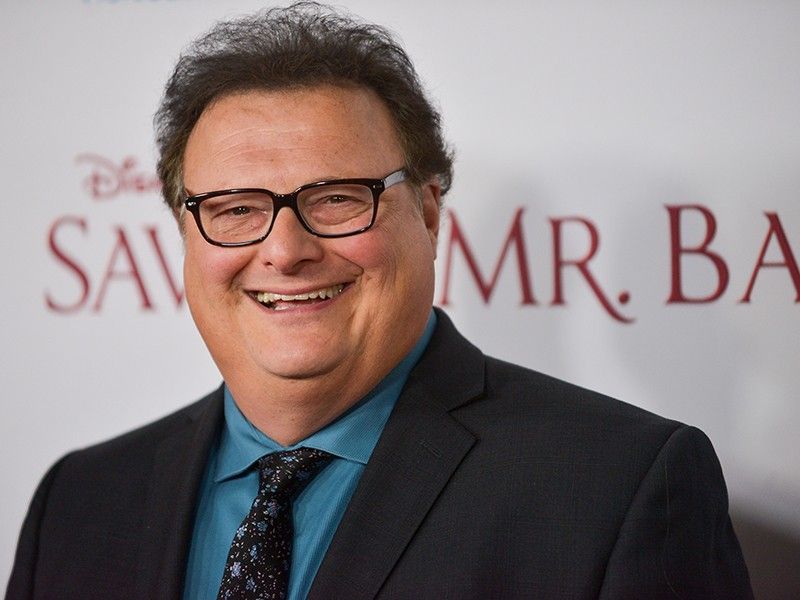 Wayne Knight is a short actor best know for Jurassic Park