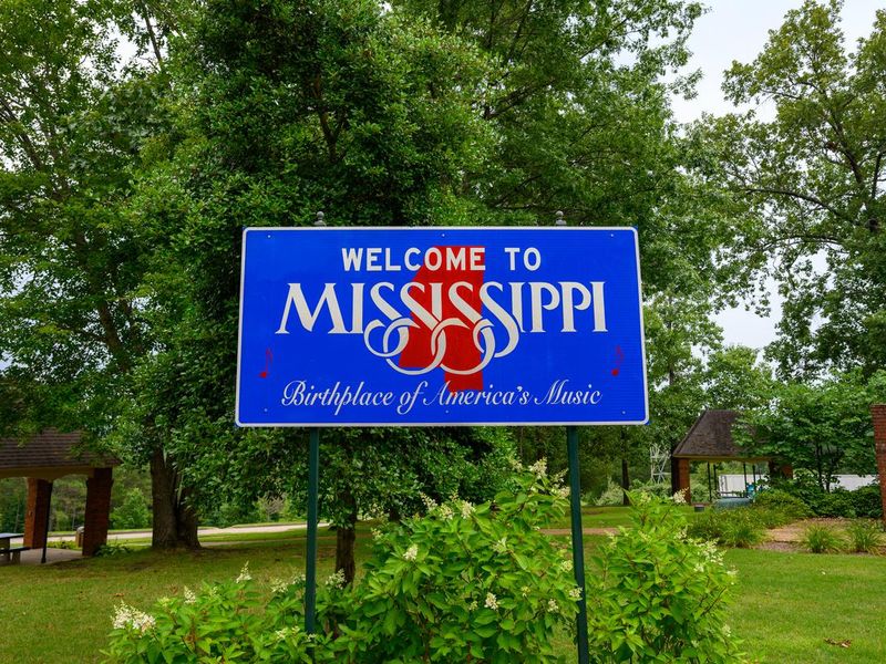 Welcome to Mississippi Road Sign