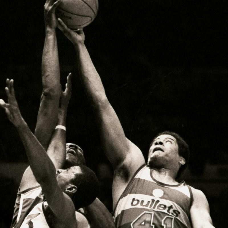 Wes Unseld and Elvin Hayes