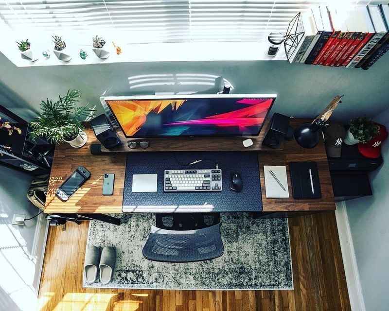 Workstation desk